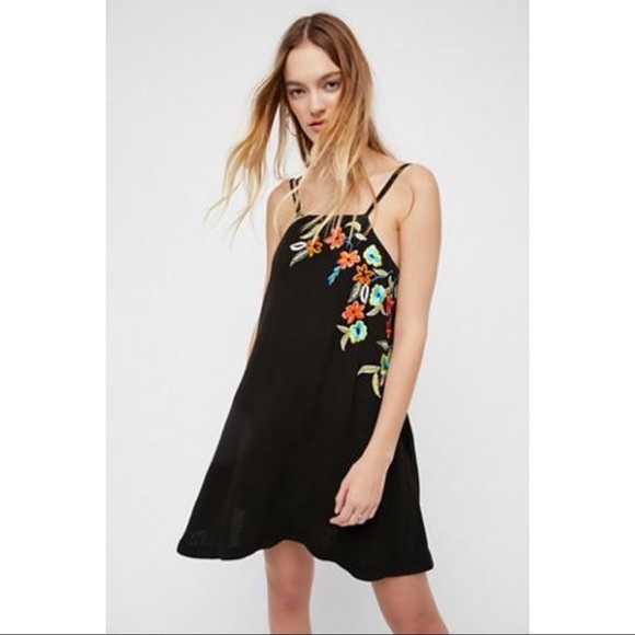Free People Dresses & Skirts - Free People Flower Fields Shift Dress - Black